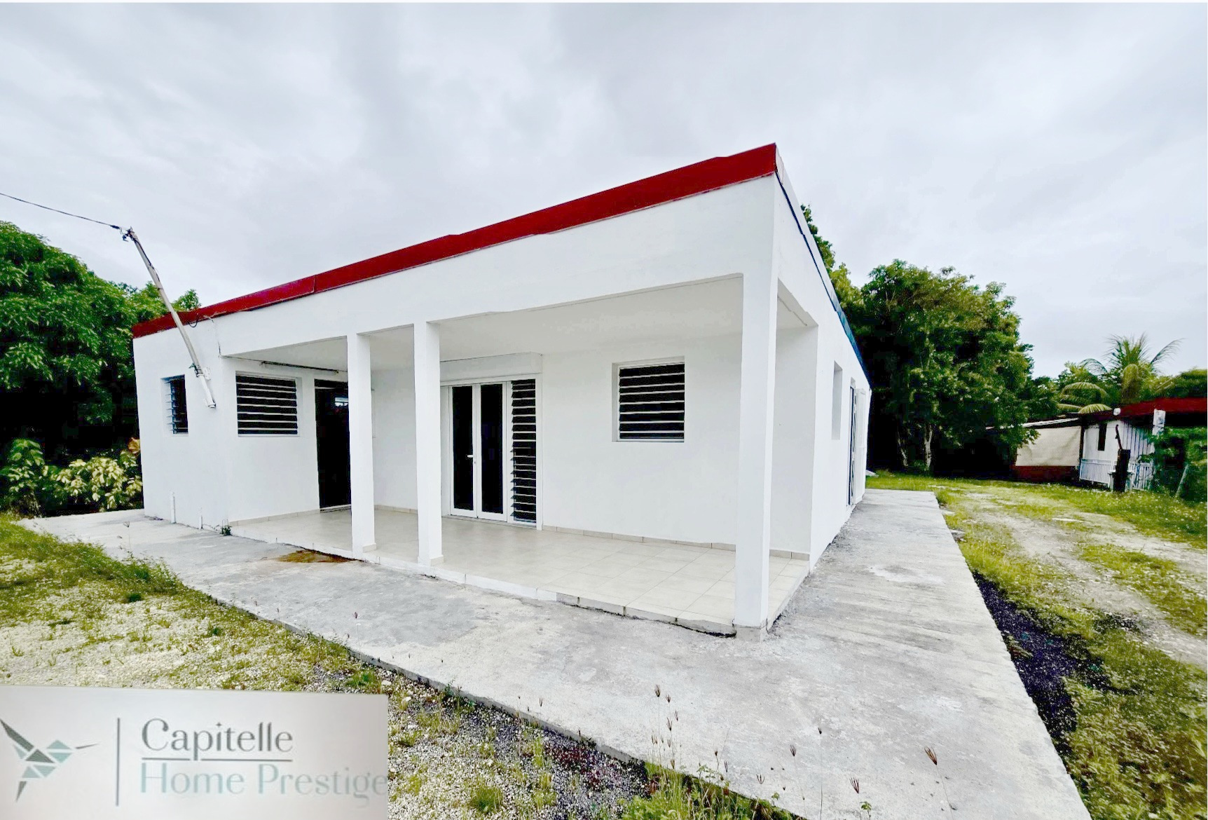 Villa St François -110 M2 -640M2 Terrain