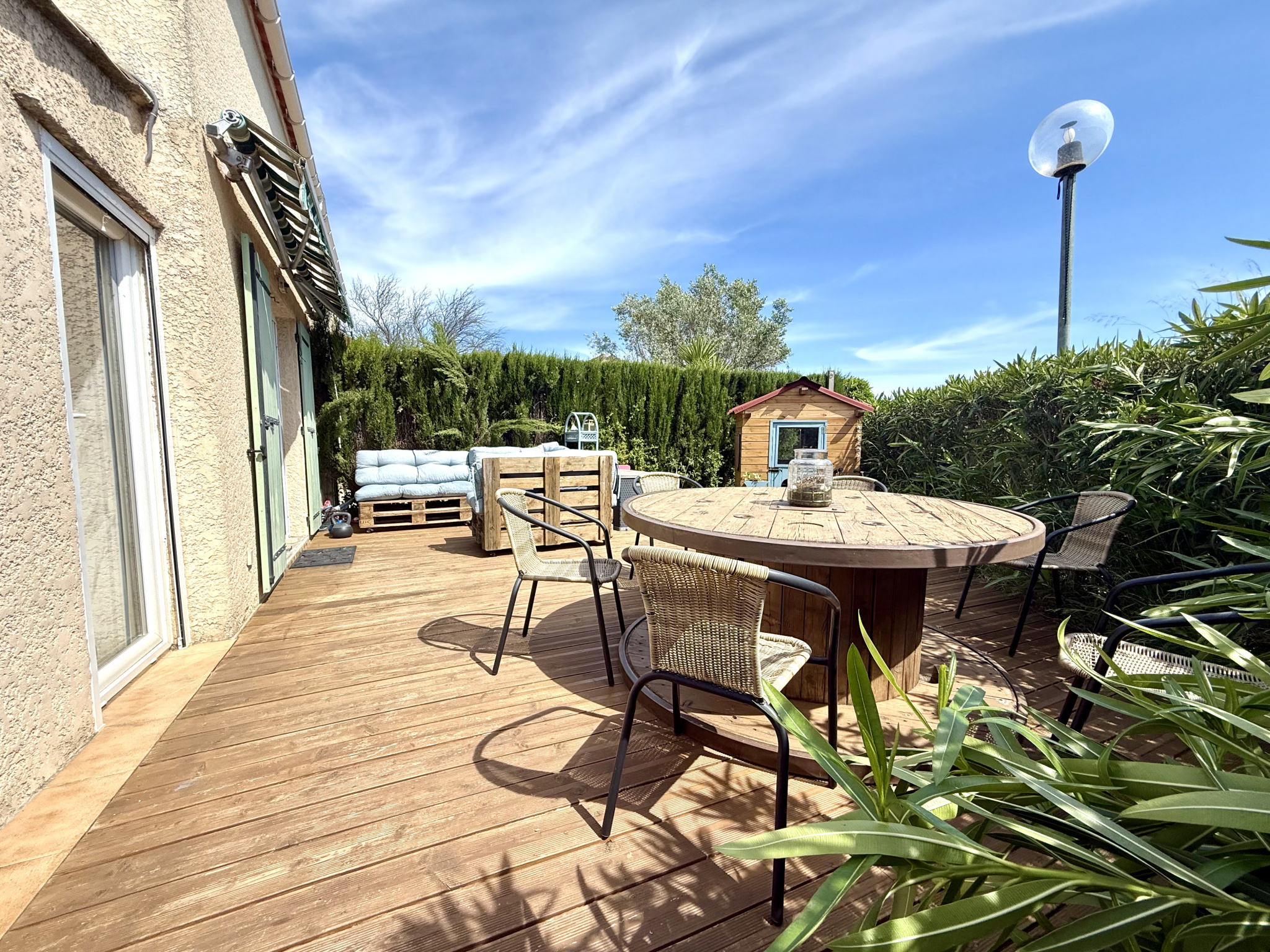 A Vendre Villa t4 d'environ 50 m2 avec extérieur et Parking sur 100 m2 de parcelle