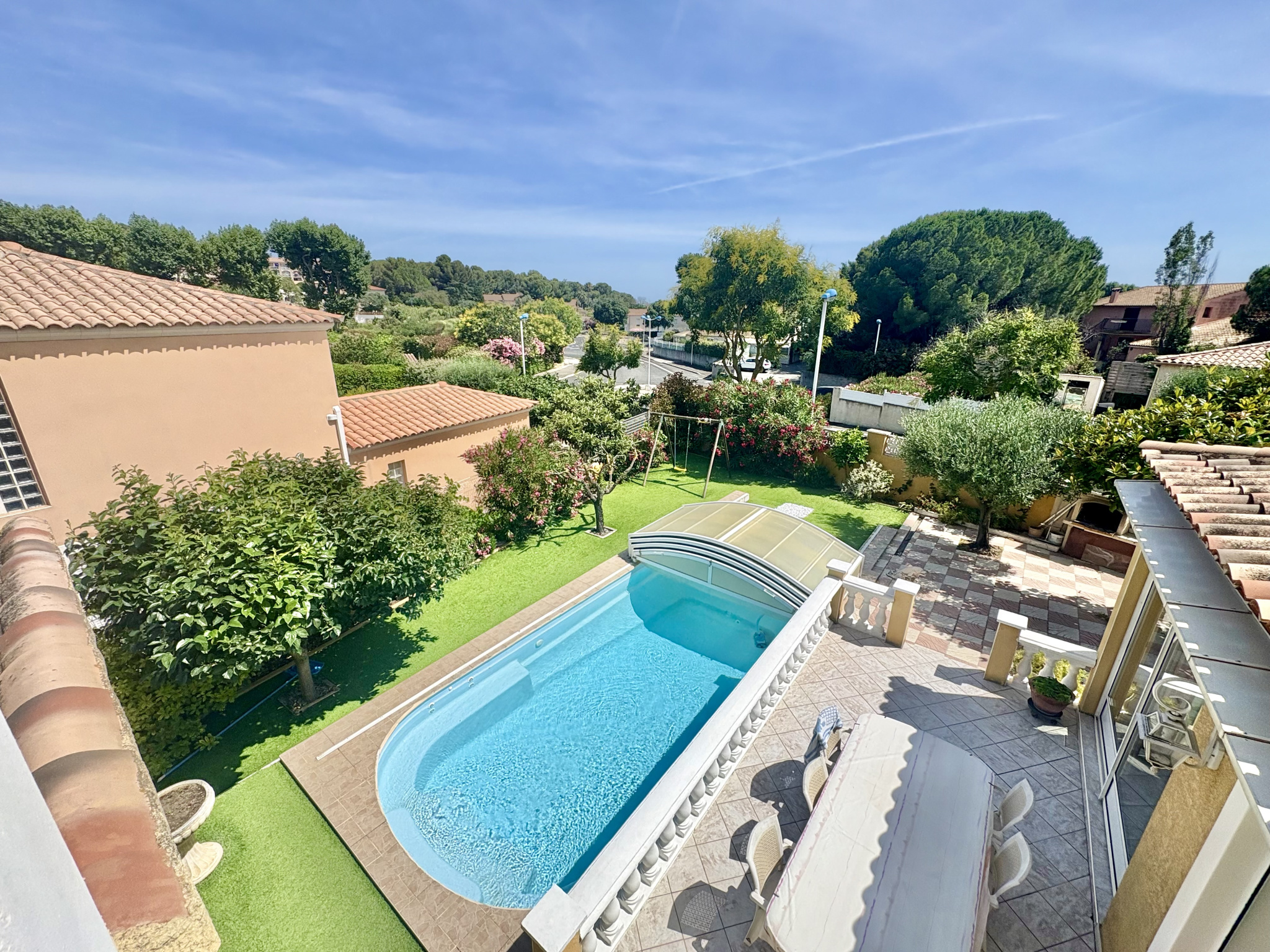 Balaruc les Bains - Villa de 157m2 sur 560m2 de terrain avec piscine