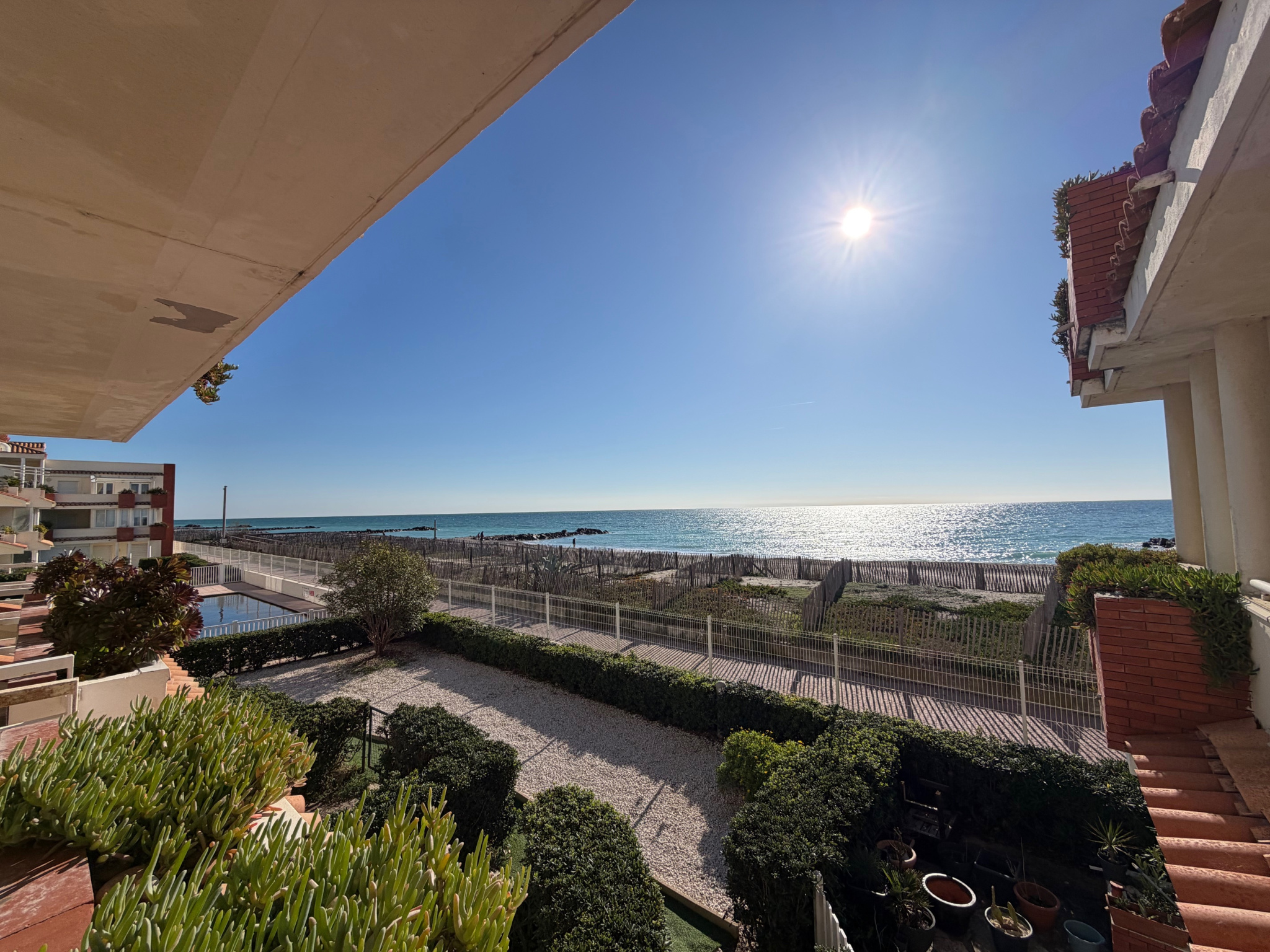 Frontignan Plage, Appartement T2 avec Terrasse et Parking face à la mer