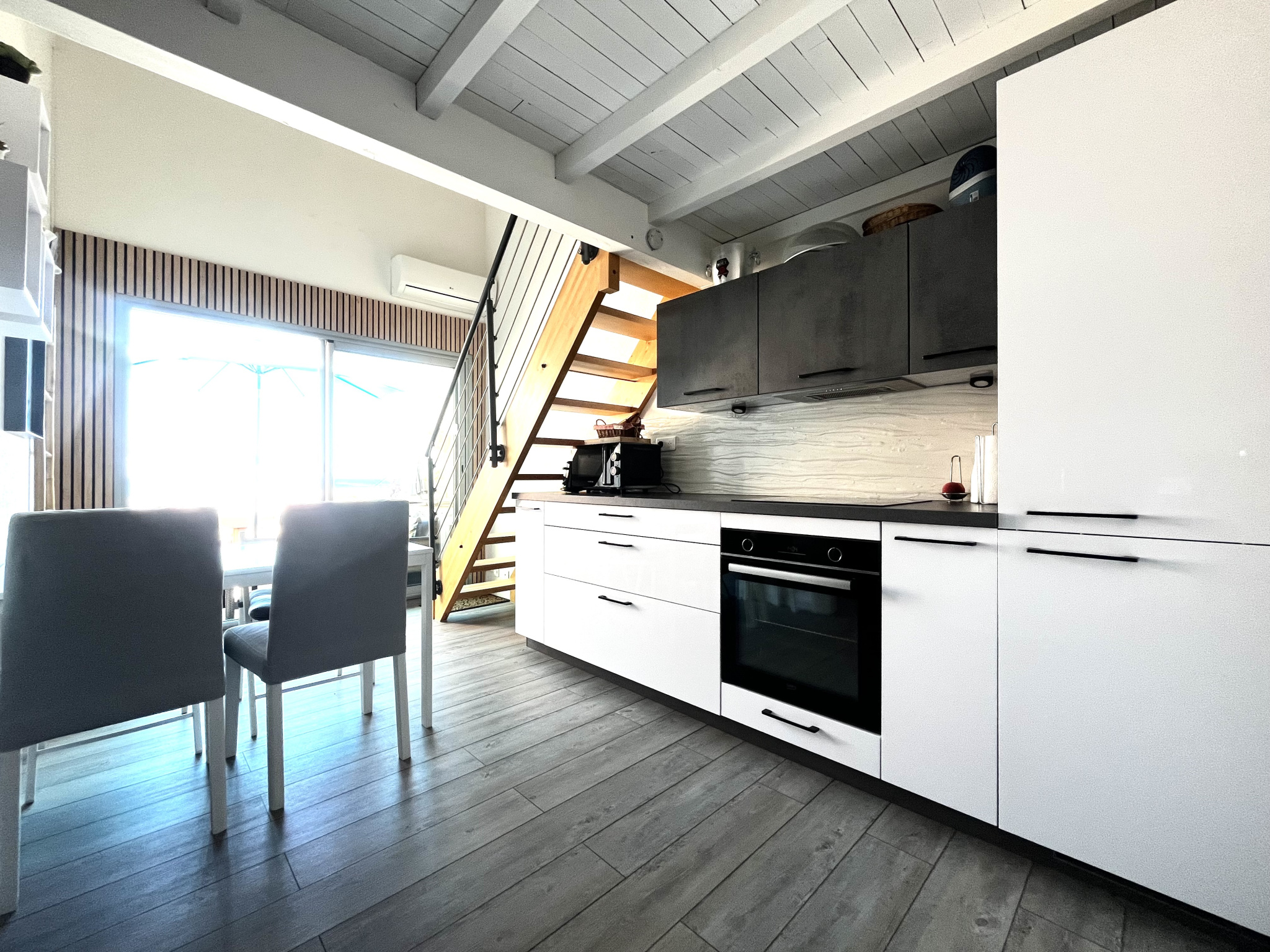 FRONTIGNAN PLAGE, APPARTEMENT T2  DE 39,5 M2 AVEC VUE MER