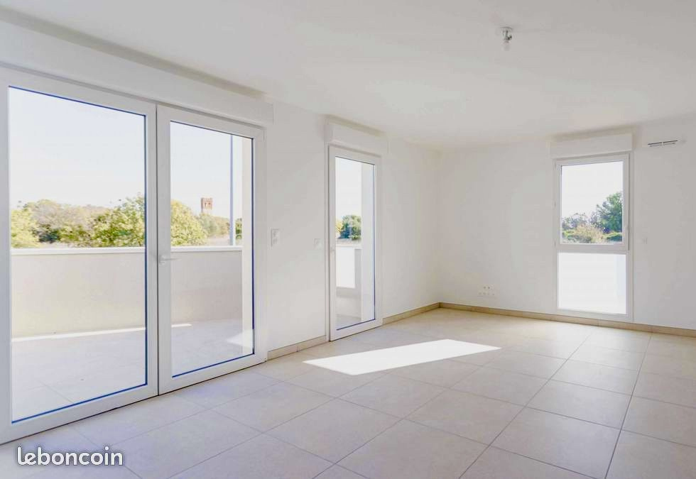 Vic la Gardiole appartement T3 lumineux avec terrasse et 2 parking
